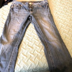 Maurices lowrise 15/16 flare jeans